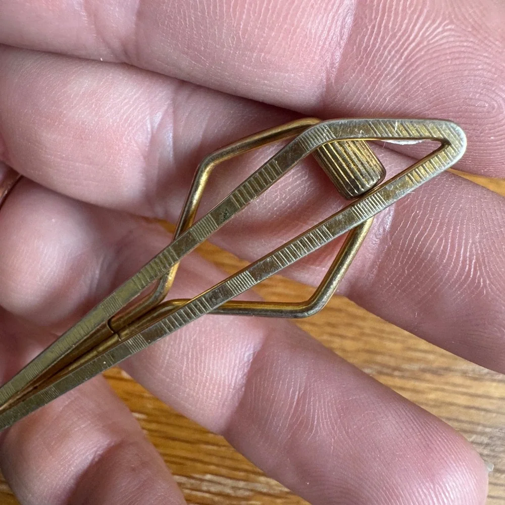 Vintage Swank Klip Gold Tone Geometric Tie Bar Clip‎ Pat 1714540 Mens Accessory